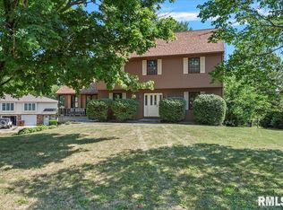 2229 Big Bend Rd, Taylorville, IL 62568