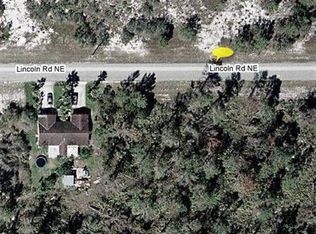 852 Lincoln Rd NE, Lake Placid, FL 33852