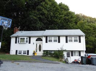 1 Florence Cir, Stoneham, MA 02180