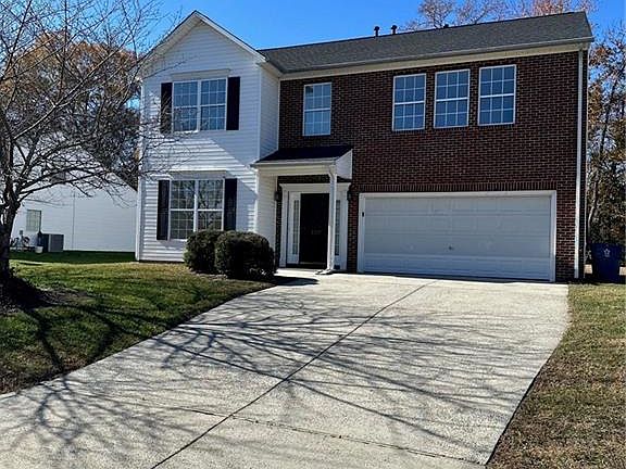 3rd image of 2200 Lannigan Dr