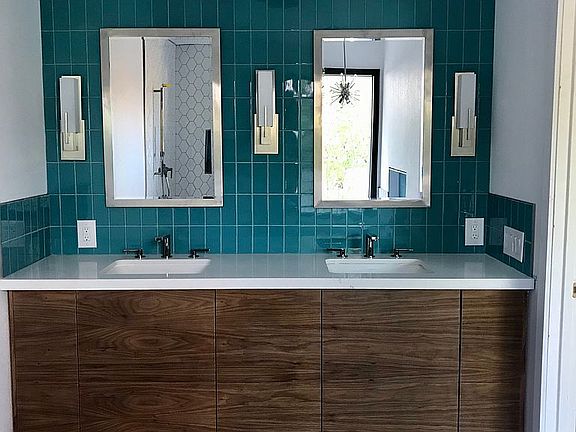 Master bath 