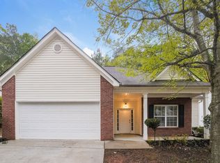31 Harpers Farm Dr, Newnan, GA 30263