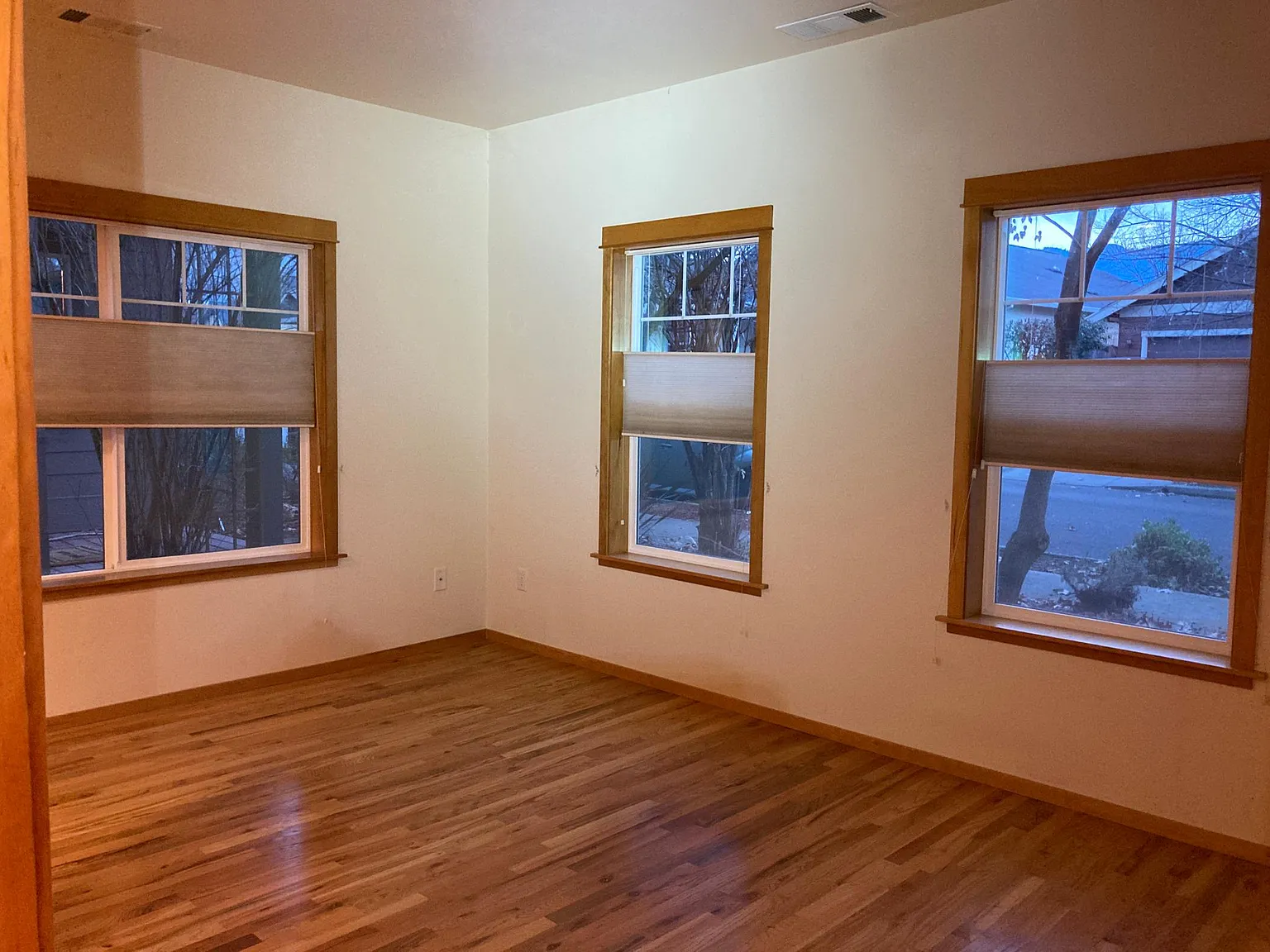 22 Logan Way — Photo 3