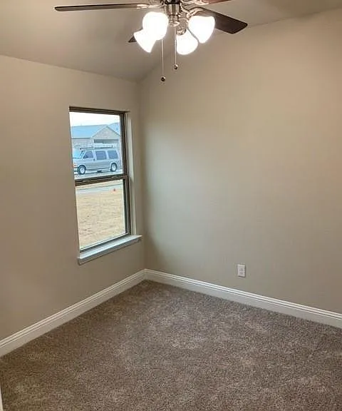 1402 Warringwood Dr — Photo 13