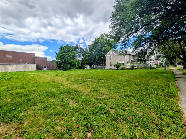 911 Davis St Lot 17, Elmira, NY 14901