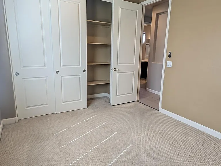 2119 E Kings Ave — Photo 20