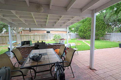 12110 Laurel Ct Photo 1