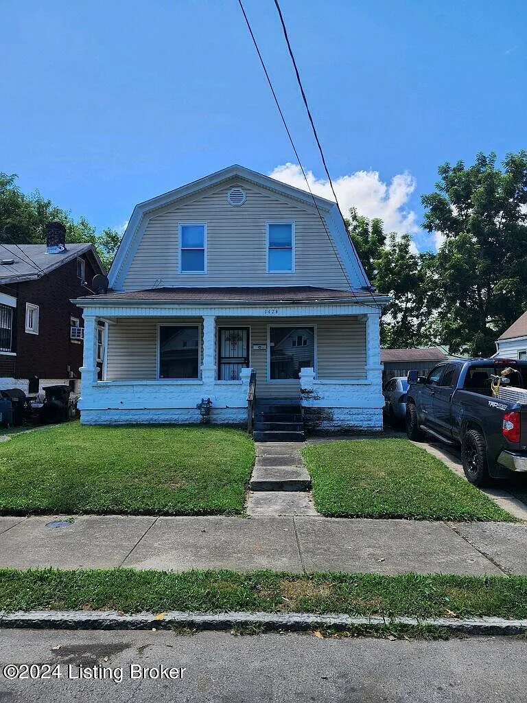 1424 Hazel St photo 1
