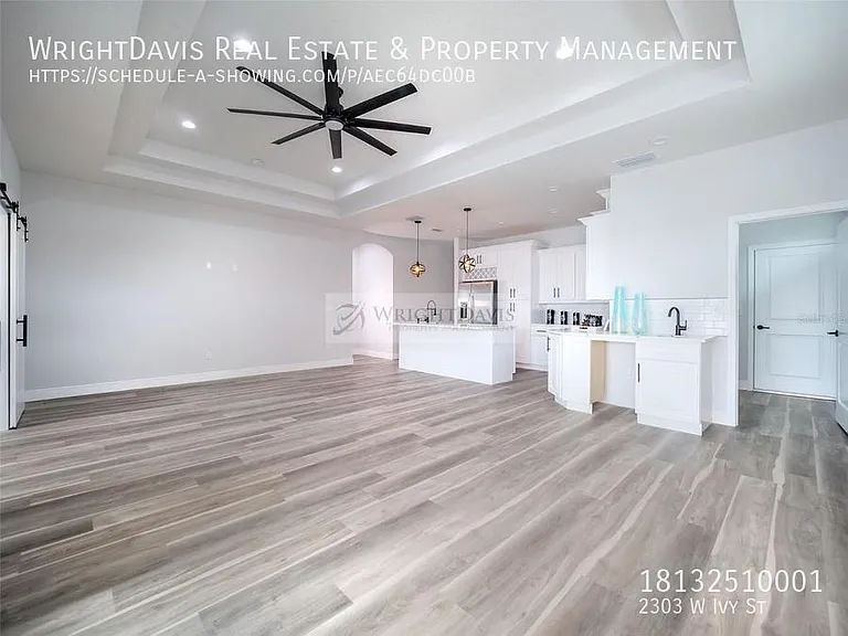2303 W Ivy St — Photo 4