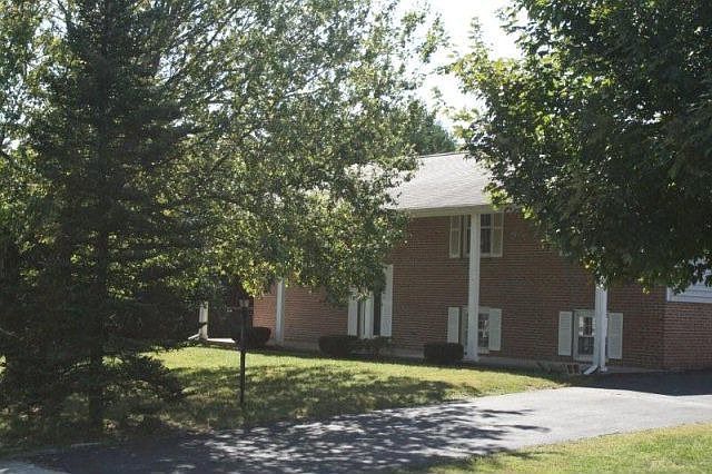 1st image of 1235 Meadowlark Dr