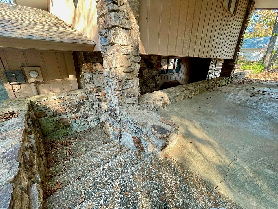13th image of this home