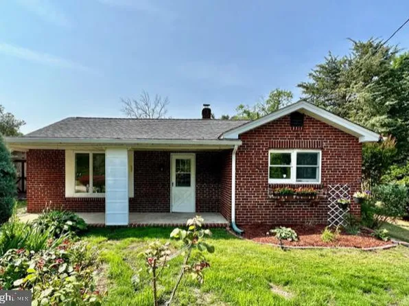 21 Hillcrest Ln, Franklinville, NJ 08322