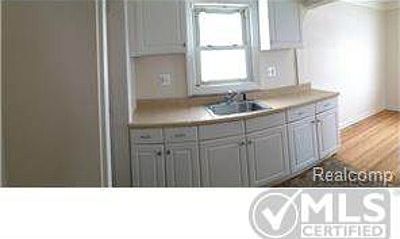 5th image of 15804 Anne Ave