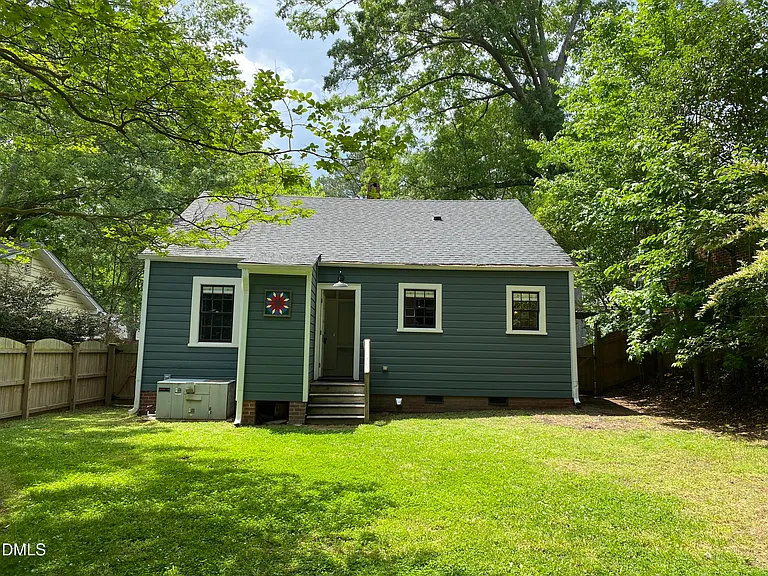 1317 Vickers Ave — Photo 31