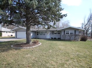 5314 N Longwood Dr, Peoria, IL 61614