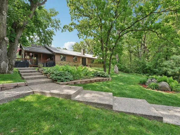 9320 Barnes Ave, Inver Grove Heights, MN 55077