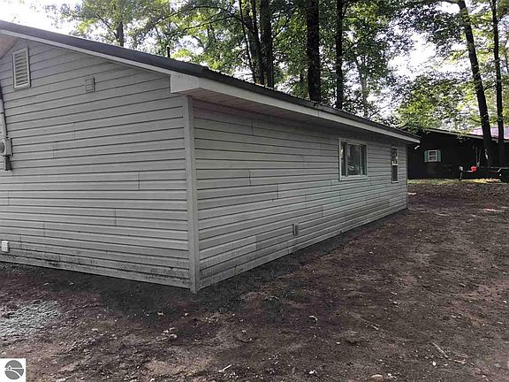 4th image of 4011 Judy Dr