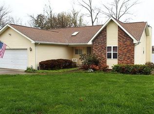 1102 Hileah Dr, Crossville, TN 38572