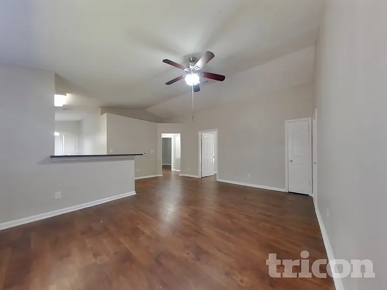 3150 Kelling St — Photo 2