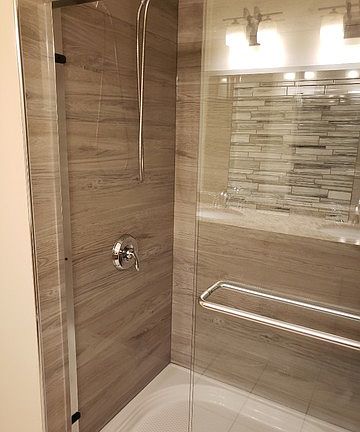 5th image of 9655 Woods Dr Unit 1609