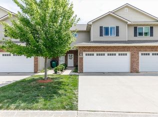 8308 Wilden Dr, Urbandale, IA 50322