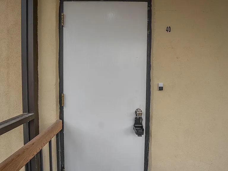 42 N Waterloo Rd #38 — Photo 2
