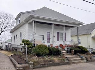 19 Elder St, Pawtucket, RI 02860