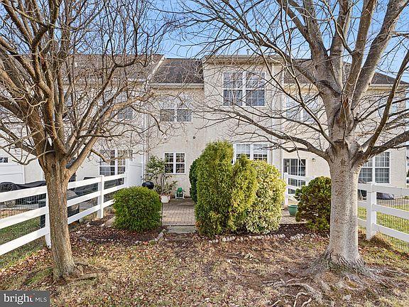 2nd image of 452 Brockton Dr