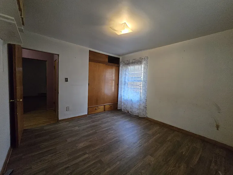 535 E 43rd Ave — Photo 27