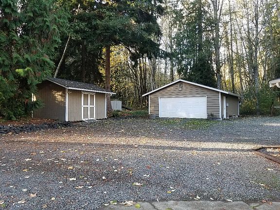4th image of 2524 Covington Ct NE