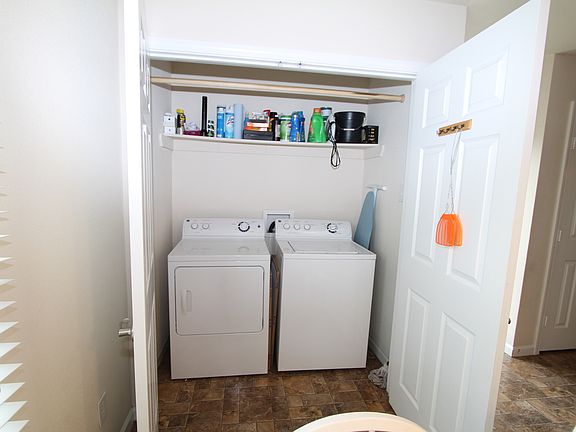 4th image of 104 Maggie Ln