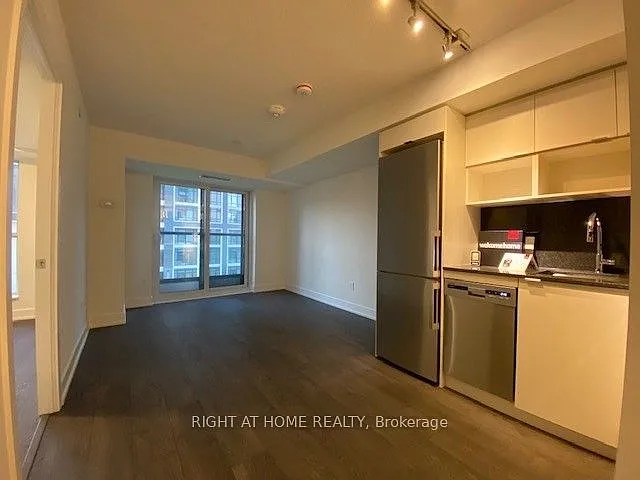 9 Mabelle Ave #2821 — Photo 4