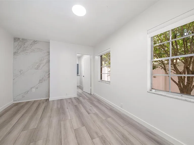 3920 W Barcelona St — Photo 15