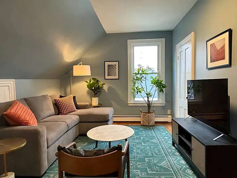 29 Pleasant Ave #4 — Photo 7