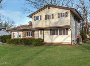 3 Adrienne Ct, Smithtown, NY 11788