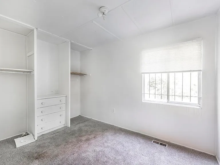 5741 Bloomfield Rd — Photo 24