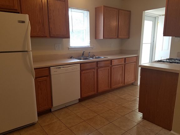 2nd image of 7239 N Rosemont Dr