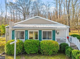 112 Riverview Dr, Falling Waters, WV 25419