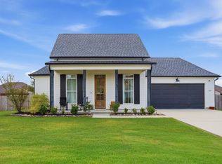 4094 Camryn Rd, Lake Charles, LA 70611