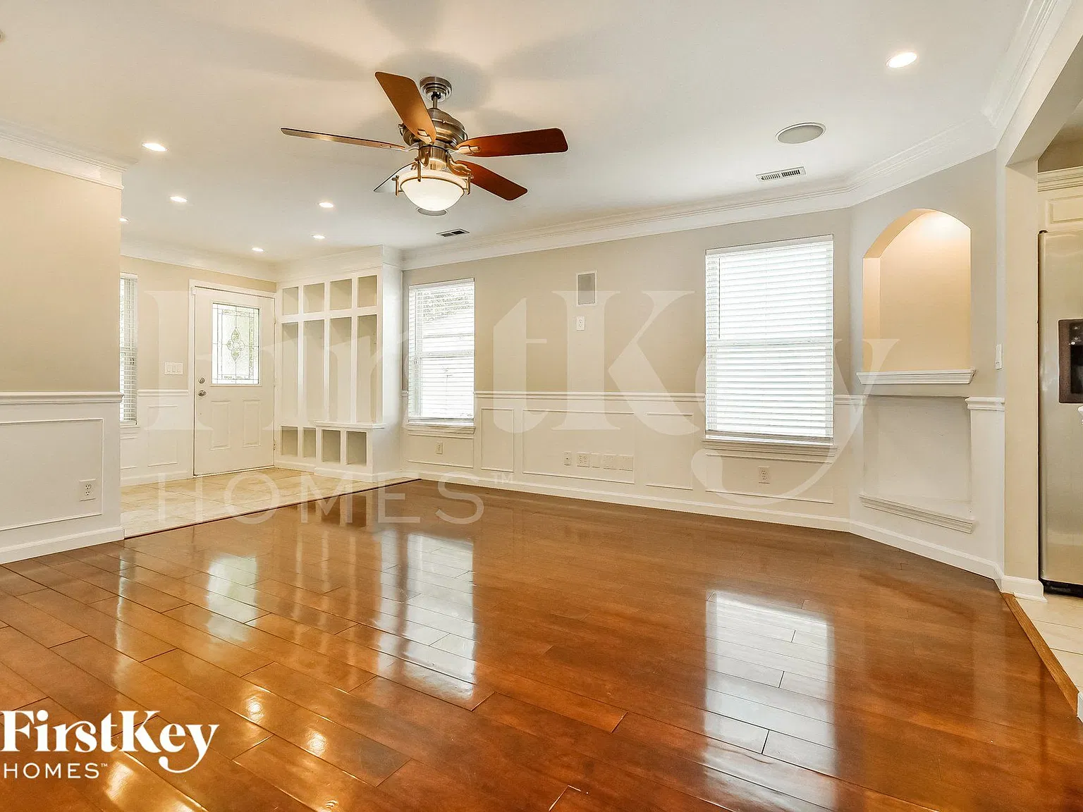 3 bed, 2.0 bath, 1240 sqft, $1,900 — Photo 4