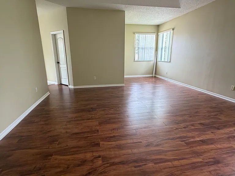 13406 Old Dock Rd — Photo 28