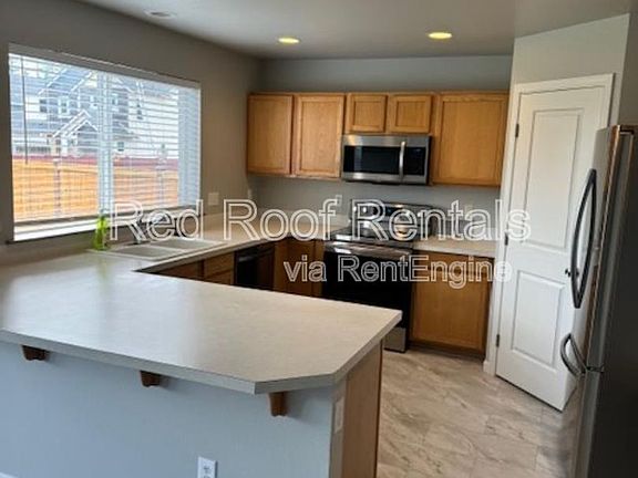 3rd image of 20925 47th Ave E