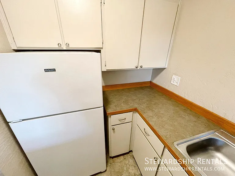 1161 Mill St #4 — Photo 7