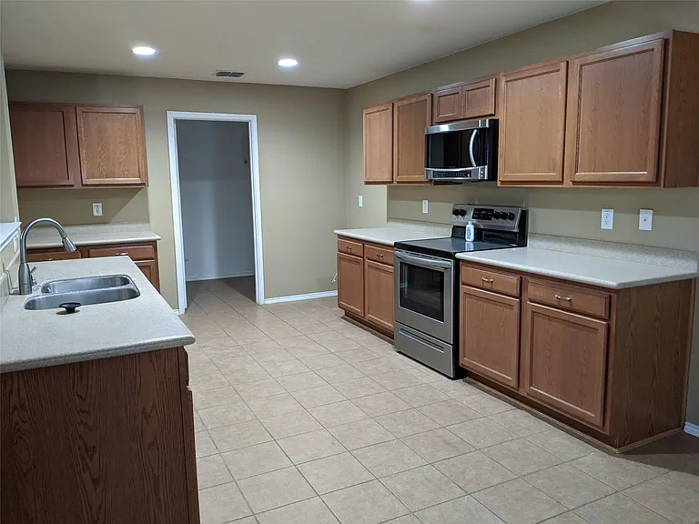 4525 Mountain Oak St — Photo 22