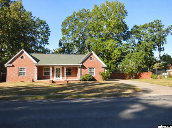 526 Pine Bluff St, Malvern, AR 72104