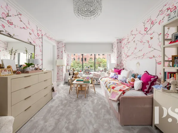 733 Park Avenue image 26 of 27