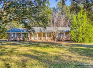 6120 Cherokee Rd, Milton, FL 32570