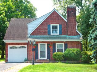 9 Wynnewood Rd, Livingston, NJ 07039