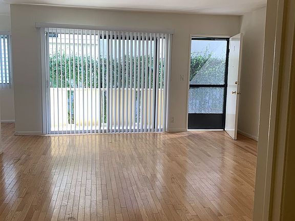 4th image of 1134 10th St APT 3