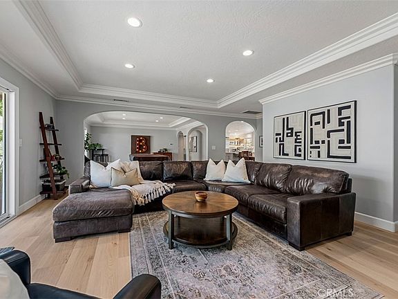 3rd image of 5102 Club Terrace Dr